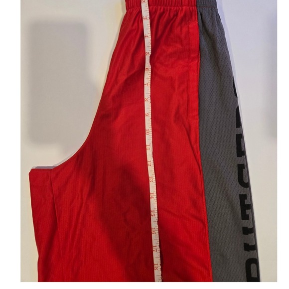 Under Armour Rutgers‎ Basketball Shorts Men's Size S/P Red Gray Heat Gear - Picture 8 of 10